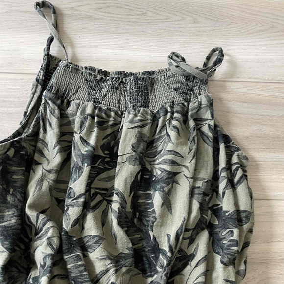 Copy of Old Navy Womens Patterned Sleeveless Floral Jumpsuit Size Large - Picture 4 of 5